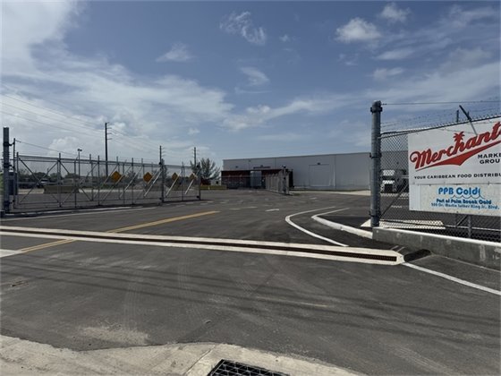 Merchants Market access gate