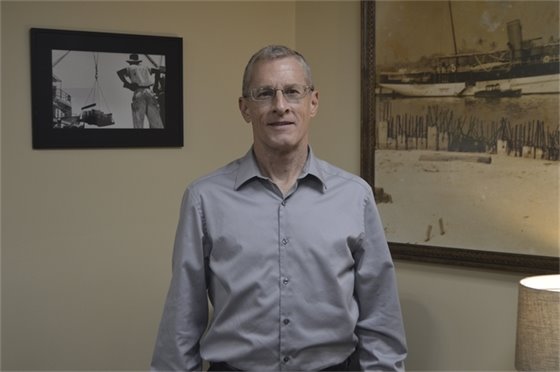 Bruce Cuningham, Assistant Controller