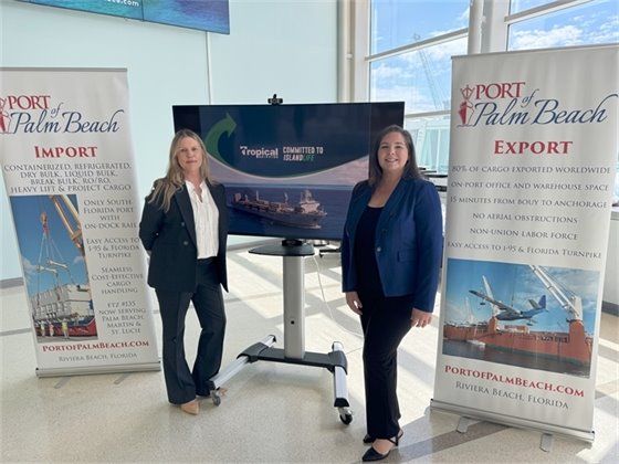 Tropical Shipping representatives 