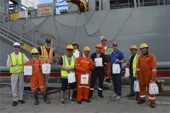 Photos of Tropical seafarers