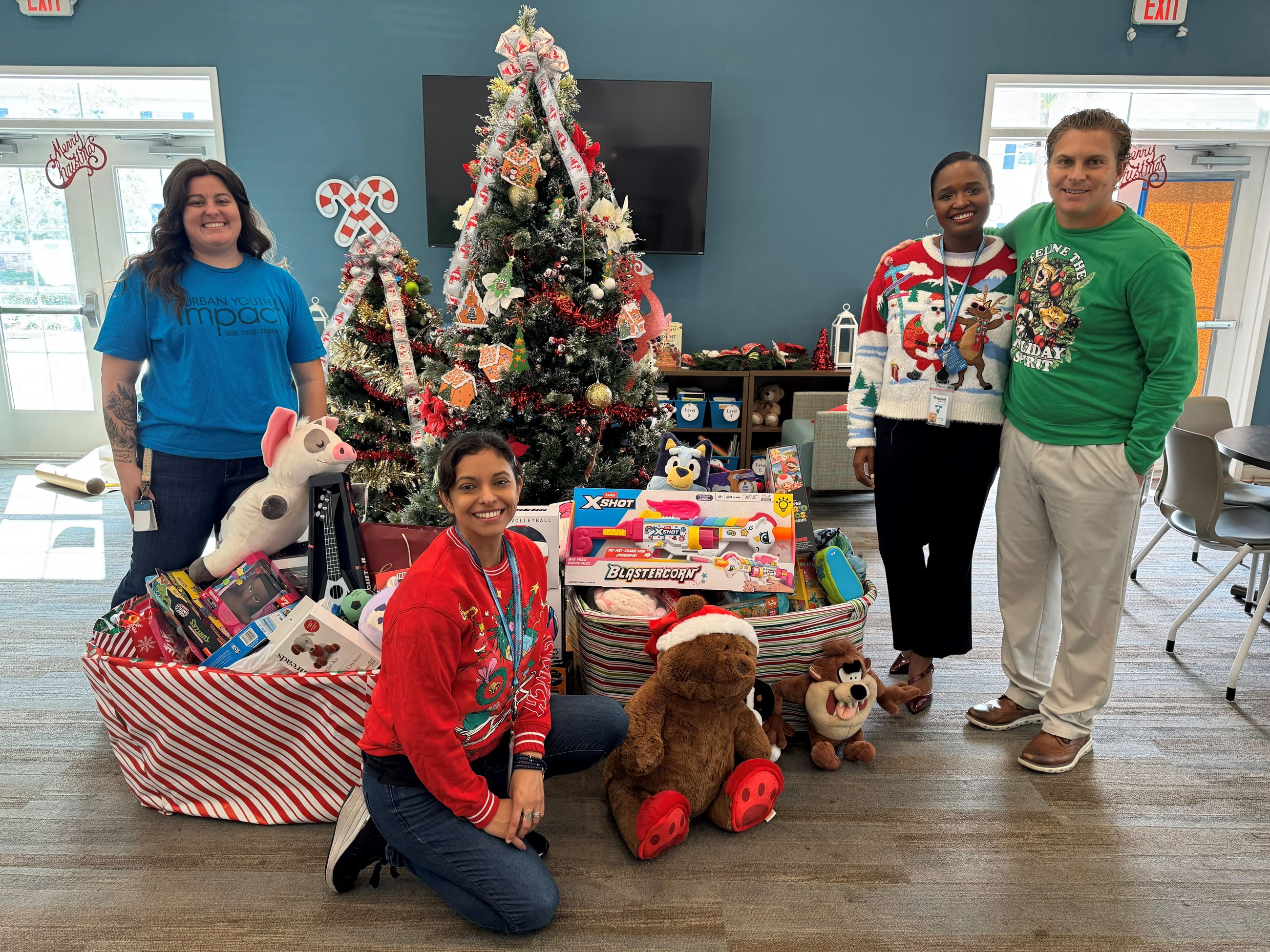 Tropical Shipping team